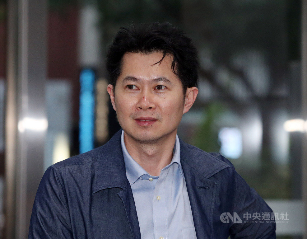 行政院長蘇貞昌續任,為了加強行政立法溝通,分兩批次與民進黨立委餐敘,25日晚間與南部的立委餐敘,發言人丁怡銘(圖)出席。中央社記者郭日曉攝 109年5月25日