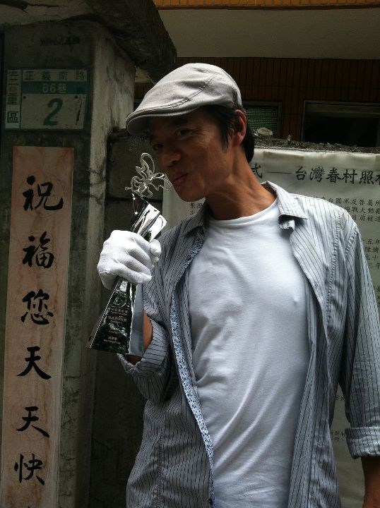 2011年吳朋奉以電影「歸‧途」奪得第13屆台北電影節最佳男演員。(圖取自「歸‧途」粉絲專頁facebook.com)