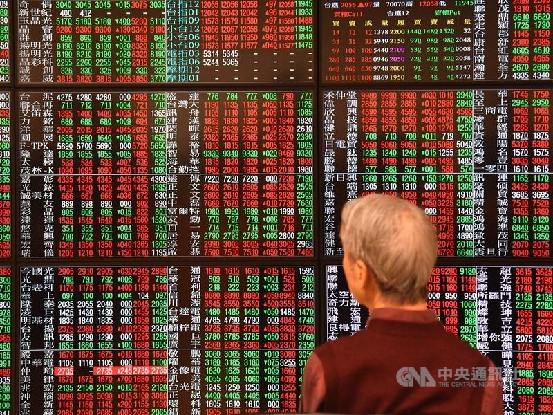 台股1日收盤漲136.86點,為11079.02點,漲幅1.25%。(中央社檔案照片)