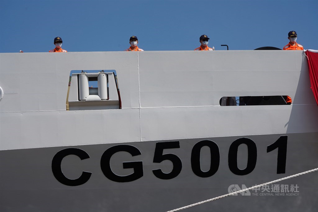 海巡署首艘4000噸級巡防艦「嘉義艦」2日在台船公司高雄廠舉行下水典禮,未來將配置在艦隊分署所屬的「中部地區機動海巡隊」。中央社記者徐肇昌攝 109年6月2日