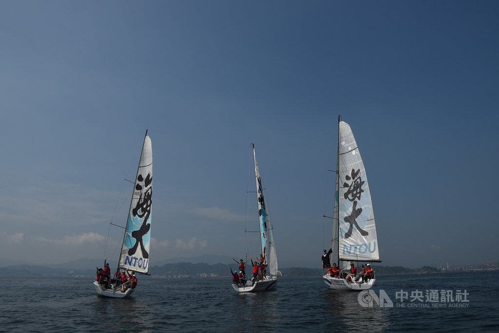 武漢肺炎(2019冠狀病毒疾病,COVID-19)疫情趨緩,國立台灣海洋大學帆船隊舉辦「第一屆海大盃帆船邀請賽」,共有6隊參賽,7日將進行基隆嶼繞島賽。(台灣海洋大學提供)中央社記者王朝鈺傳真 109年6月3日