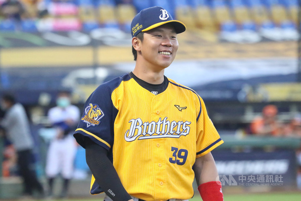 中華職棒中信兄弟隊詹子賢6日敲出生涯首發滿貫砲,4打數敲出4支安打,包辦5分打點,助隊以14比3擊退統一獅隊,賽後並獲選為單場MVP。(中信兄弟提供)中央社記者楊啟芳傳真 109年6月6日