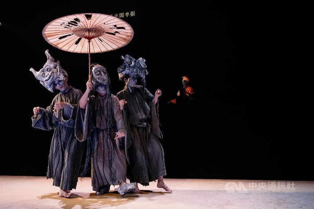 駐紐約台北文化中心推出「台灣焦點-線上展演」頻道,線上播映10齣表演藝術製作近3個月,將台灣創作推向國際。圖為拾念劇集「大神魃.世界之夢」劇照。(駐紐約台北文化中心提供)中央社記者尹俊傑紐約傳真 109年6月9日
