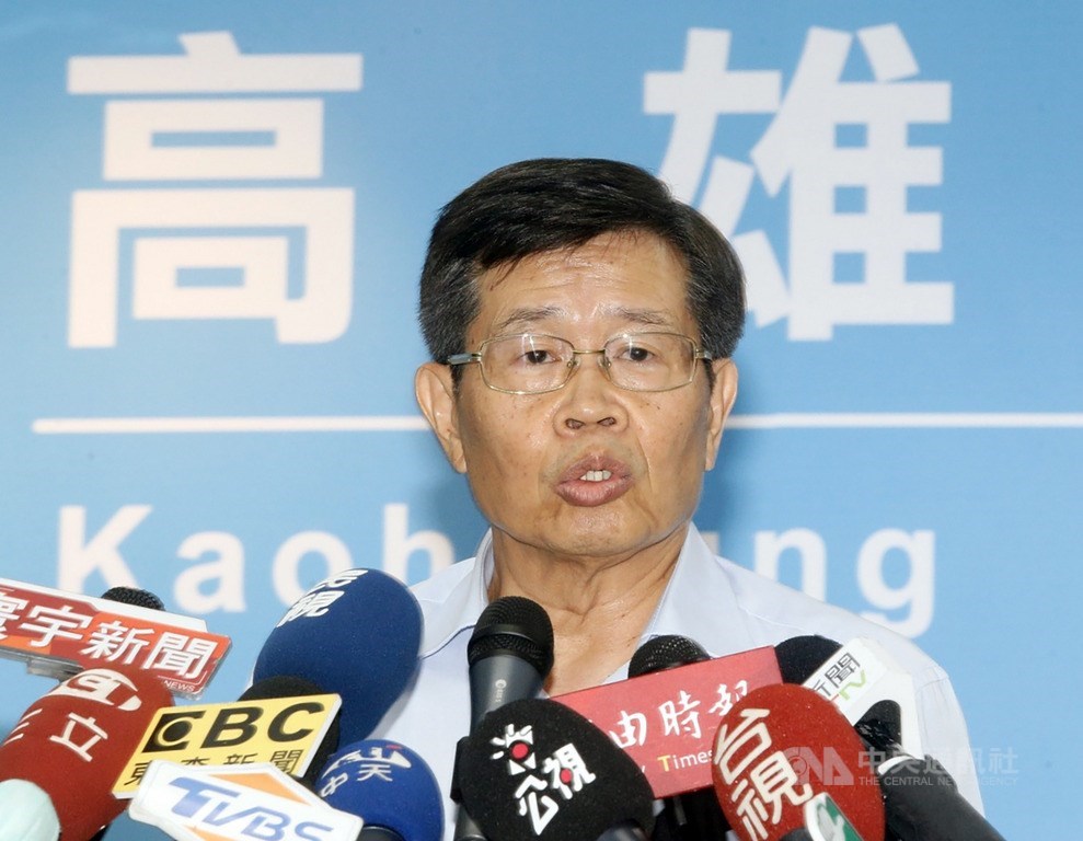 將代理高雄市長的高雄市政府參事楊明州12日下午在高雄舉行記者會表示,公務人員沒選擇戰場權利,做任何角色就是全力以赴,上任後優先做好防汛、防颱。中央社記者董俊志攝 109年6月12日