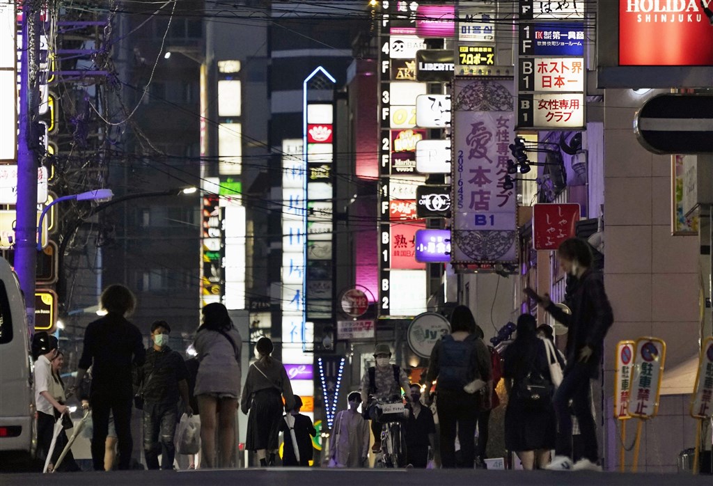 東京15日新增48例確診病例，其中有20例是新宿區「夜生活」店家人員接受集體檢查後得知。（共同社提供）
