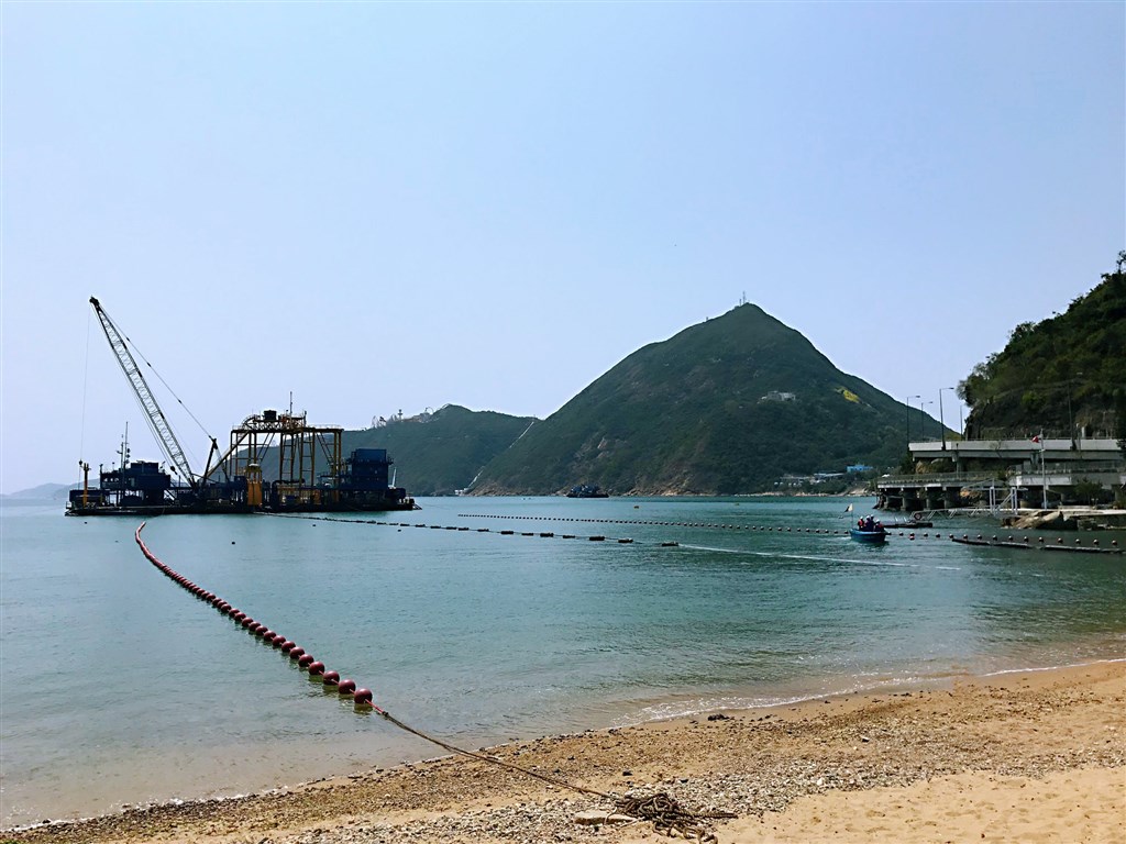 美國司法部17日表示,基於國家安全考量,建議聯邦傳播委員會否決太平洋光纜的美國與香港間海底電纜啟用計畫,並建議改連接台灣、菲律賓。(圖取自太平洋光纜數據通訊有限公司臉書facebook.com)