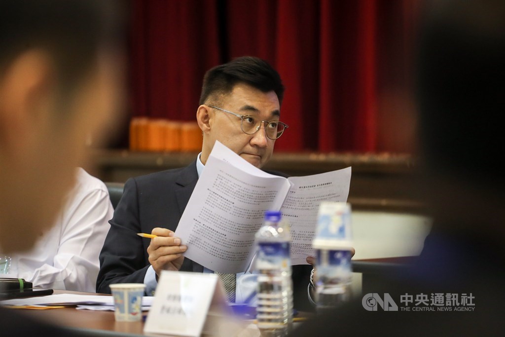 中國國民黨19日在國家政策研究基金會舉行改革委員會全體會議,黨主席江啟臣(圖)出席聽取意見。中央社記者裴禛攝 109年6月19日