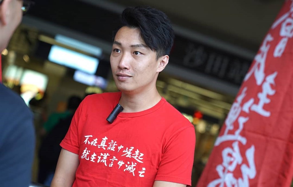 港區法案通過前的週末,香港民間人權陣線召集人岑子杰接受中央社記者越洋電話訪問時表示,2019年的反送中運動到區議會選舉,都是香港人民意志的展現。(圖取自facebook.com/Sham.Tsz.Kit)