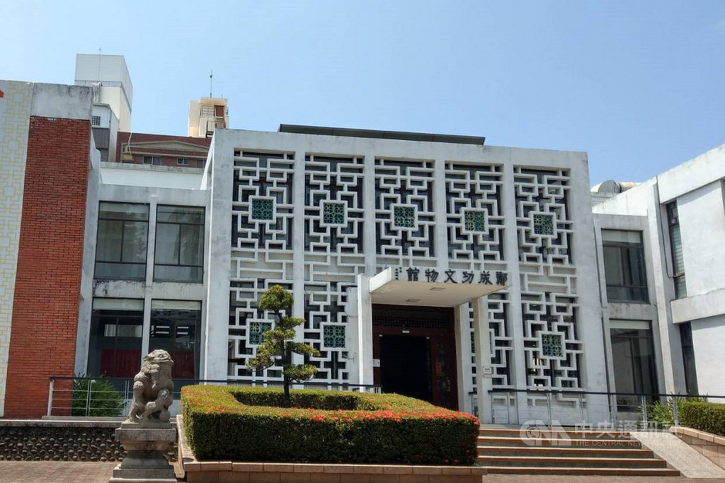 台南市政府向文化部爭取經費補助,將啟動「鄭成功文物館」擴建工程,在充實軟硬體設備後升格為「台南市歷史博物館」。圖為鄭成功文物館外觀。中央社記者楊思瑞攝 109年7月5日