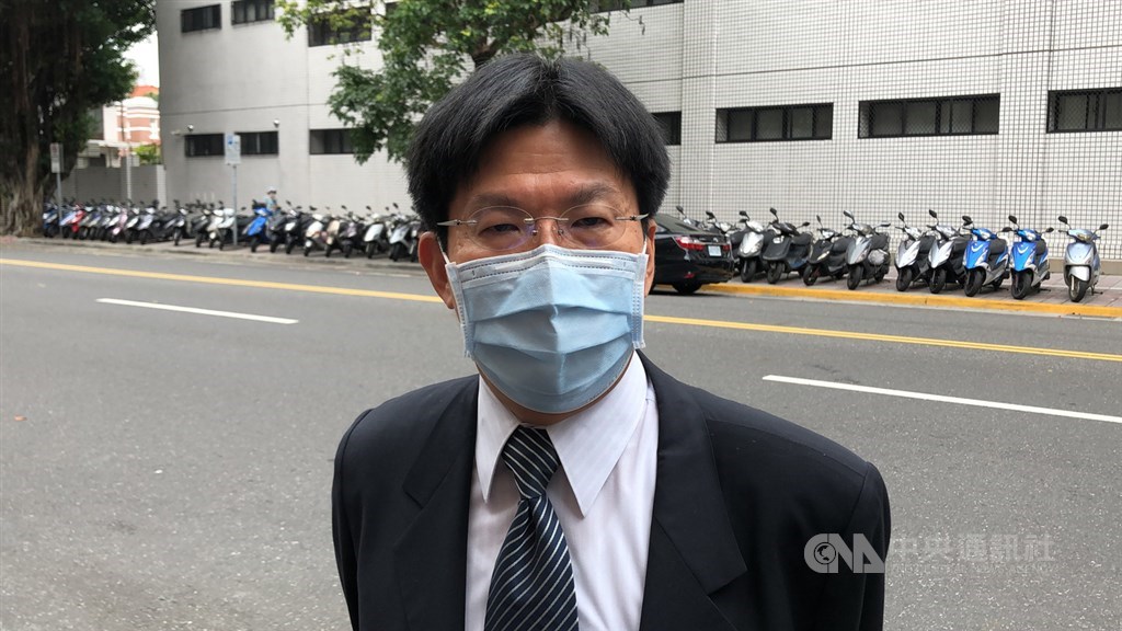 提案彈劾台中地檢署檢察官陳隆翔的監委高涌誠(圖)7日表示,陳隆翔在網路單方面發布未經法庭勘驗、且斷章取義的譯文,導致真實遭受扭曲,實不可取。(中央社檔案照片)
