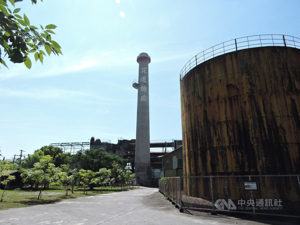 目前花蓮觀光糖廠是全國唯一養殖赤眼卵寄生蜂的地方,但因生產過程耗時、耗費人力,以致出現缺工困境。中央社記者李先鳳攝 109年7月9日