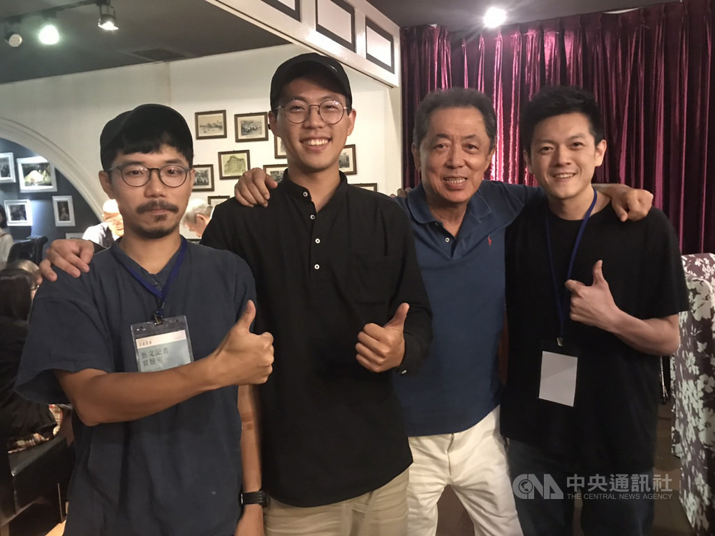 為培育影視媒體人才,台中市舉辦首屆「藝文記者實驗室」,3天授課期間邀請多名影視媒體人士授課分享,讓學員有機會與資深導演朱延平(右2)交流。(台中影視基金會提供)中央社記者葉冠吟傳真 109年7月11日