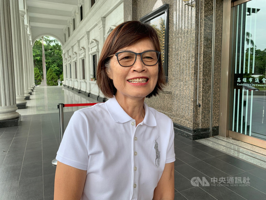 高雄市議會31日將進行議長補選投票,國民黨推派有4屆資歷的市議員曾麗燕參選,力保議會龍頭地位,更被黨內視為黨主席保衛戰。中央社記者王淑芬攝 109年7月30日