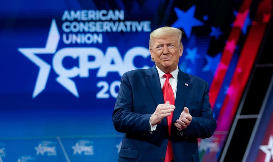 美國總統川普30日建議,將2020年總統大選史無前例地延後。(圖取自facebook.com/DonaldTrump)
