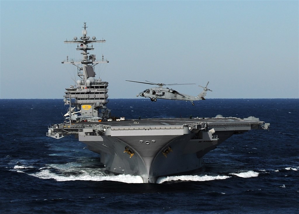 美國航空母艦布希號官兵今夏驗出武漢肺炎陽性反應,但海軍拒絕透露確診人數。(圖取自美國海軍網頁www.public.navy.mil)