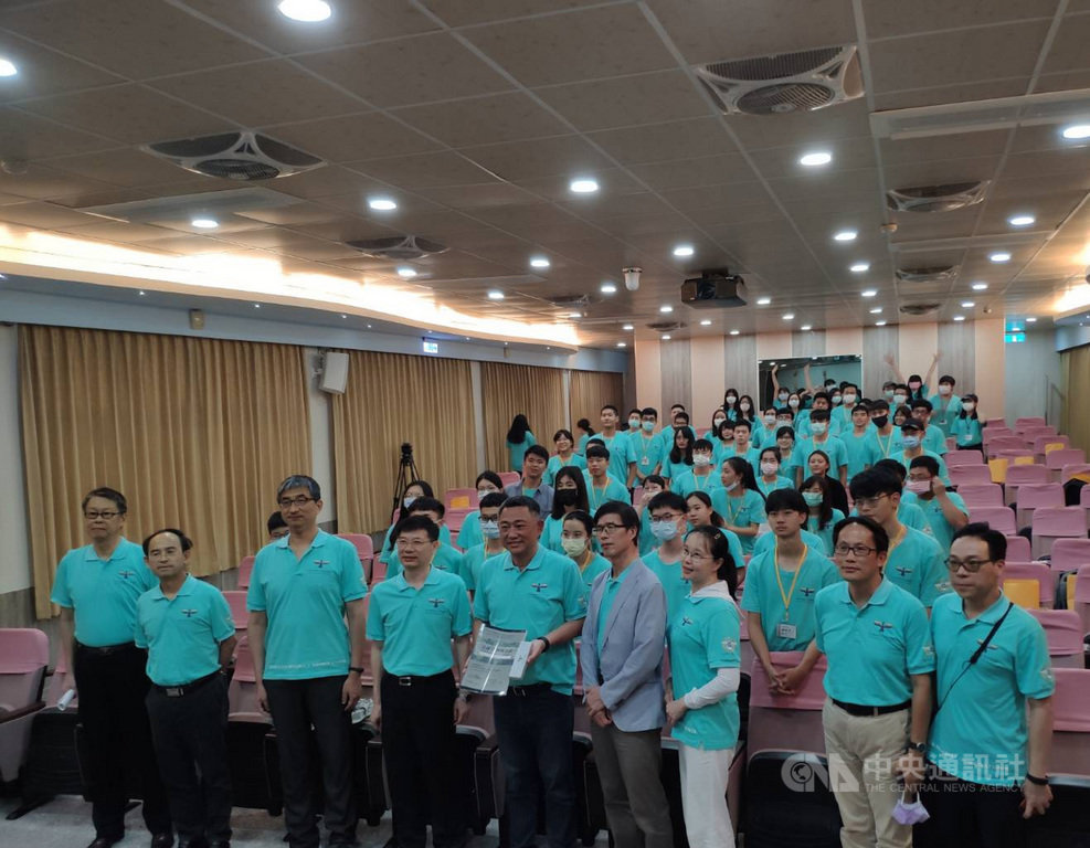 國防部「亞太青年國防廉潔夏季學院」學員訪金門,也是金門地區首次協助辦理國際性廉政學程活動,有助金門推動並深化廉能施政。(金門縣政府提供)中央社記者黃慧敏傳真 109年8月5日