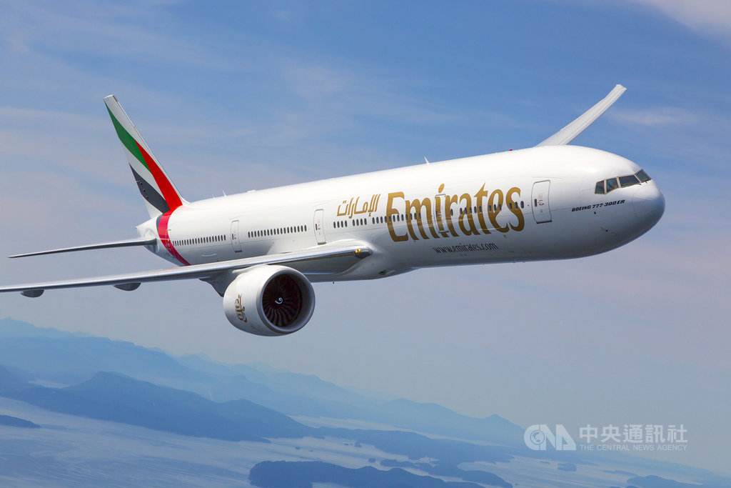 阿聯酋航空6日宣布提供全球旅客免費的COVID-19保險,讓旅客們可安心飛往下個目的地,適用於即日起至109年10月31日搭乘阿聯酋航空的所有旅客,保險有效期為31天。(阿聯酋航空提供)中央社記者汪淑芬傳真 109年8月6日