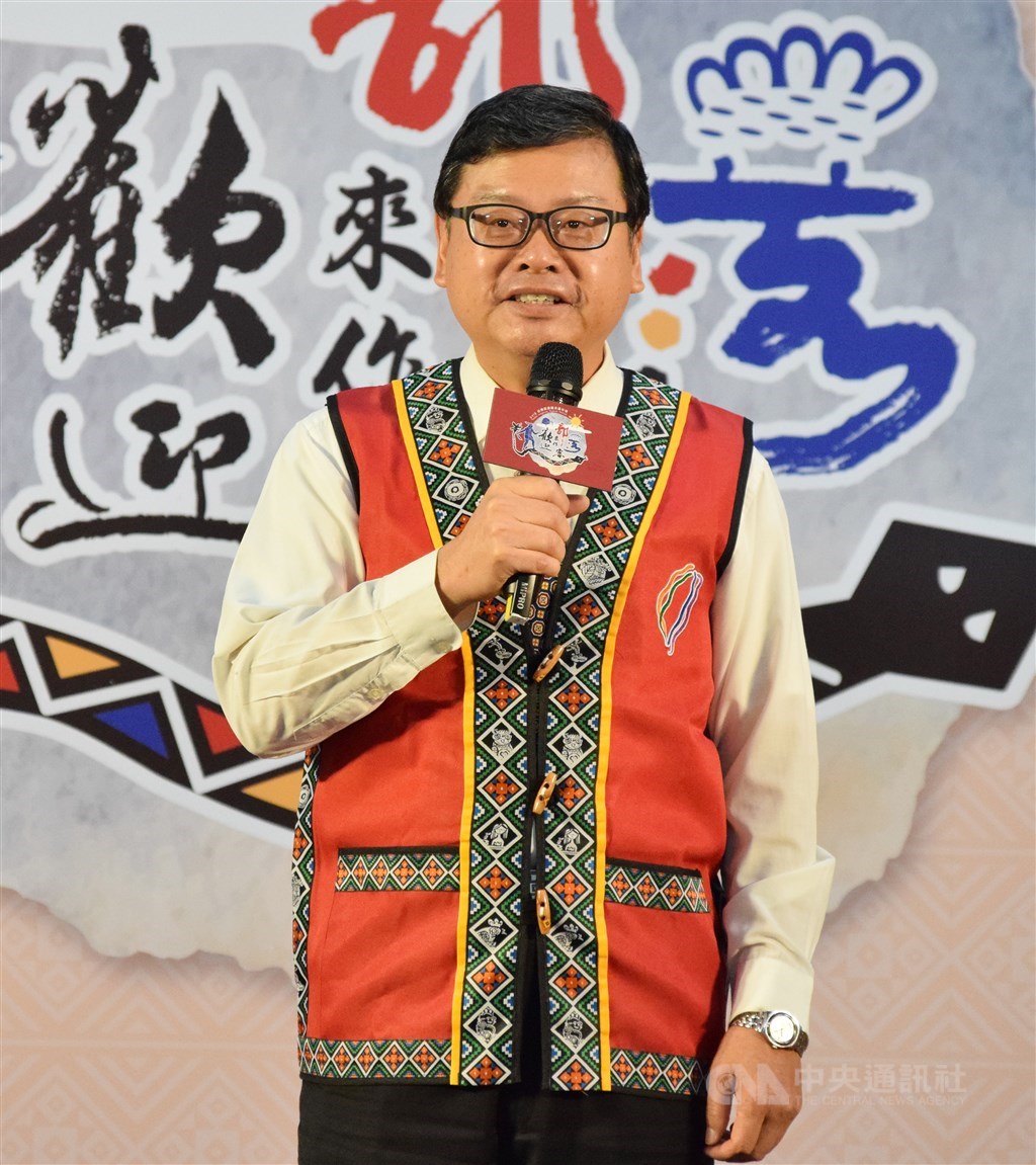 交通部推動觀光局升格為觀光署。觀光局長張錫聰6日表示,觀光署組織法草案8月就會送行政院,盼送立法院下個會期過關,2021年底前能掛牌。(中央社檔案照片)