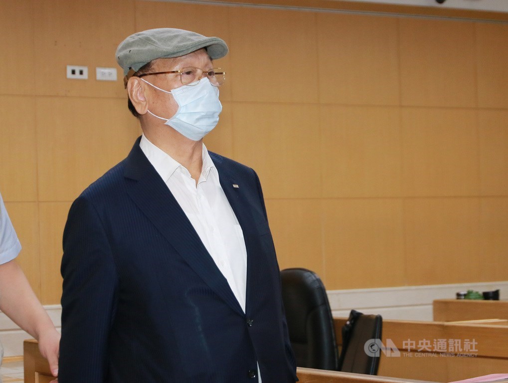 美吾華集團董事長李成家涉嫌知悉旗下懷特生技新藥完成樞紐性臨床實驗等利多消息,提前買進美吾華股票,涉犯內線交易罪嫌。中央社記者蕭博文攝 109年8月11日