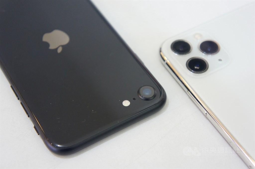 iPhone供應鏈和碩及旗下金屬機殼廠鎧勝-KY 12日晚間宣布,因有重大訊息待公布,13日起暫停交易。(中央社檔案照片)
