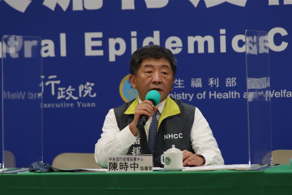 俄羅斯11日宣布核准全球首支武漢肺炎疫苗,指揮中心指揮官陳時中(圖)表示,疫苗在完成臨床試驗前,保護力、效果、副作用仍是未知數,坦言俄羅斯總統蒲亭讓女兒接種相當勇敢。(指揮中心提供)