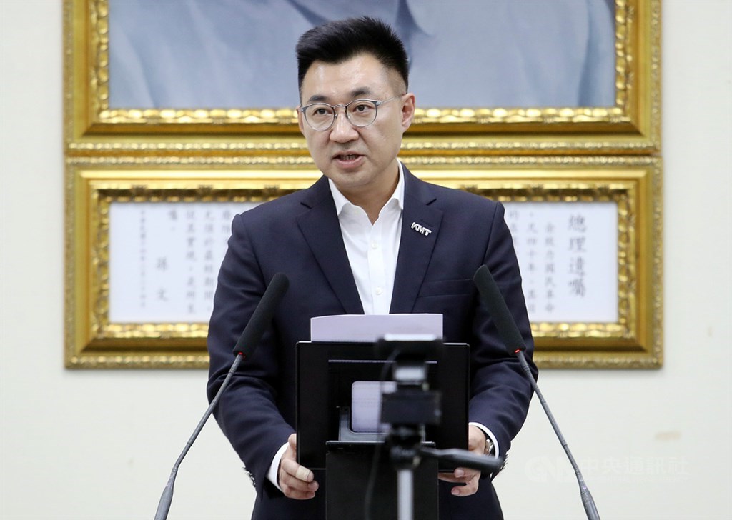 司法院大法官會議28日做出黨產條例全部合憲的解釋。國民黨主席江啟臣表示,結果早就預期,這也證明一件事,政府不只違法,連違憲的事情都做得出來。(中央社檔案照片)