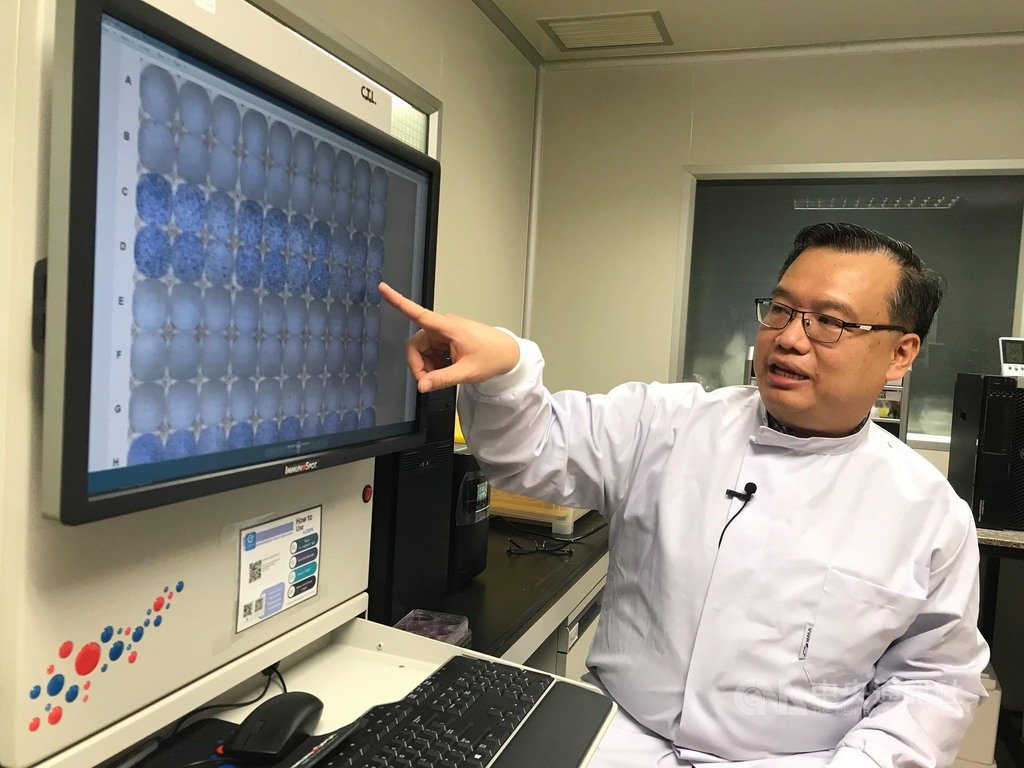 泰國國家基因工程及生物科技研究中心(BIOTEC)轄下的疫苗研發團隊由博士安南(Anan Jongkaewwattan)領軍,研發武漢肺炎疫苗。中央社記者呂欣憓曼谷攝 109年8月30日