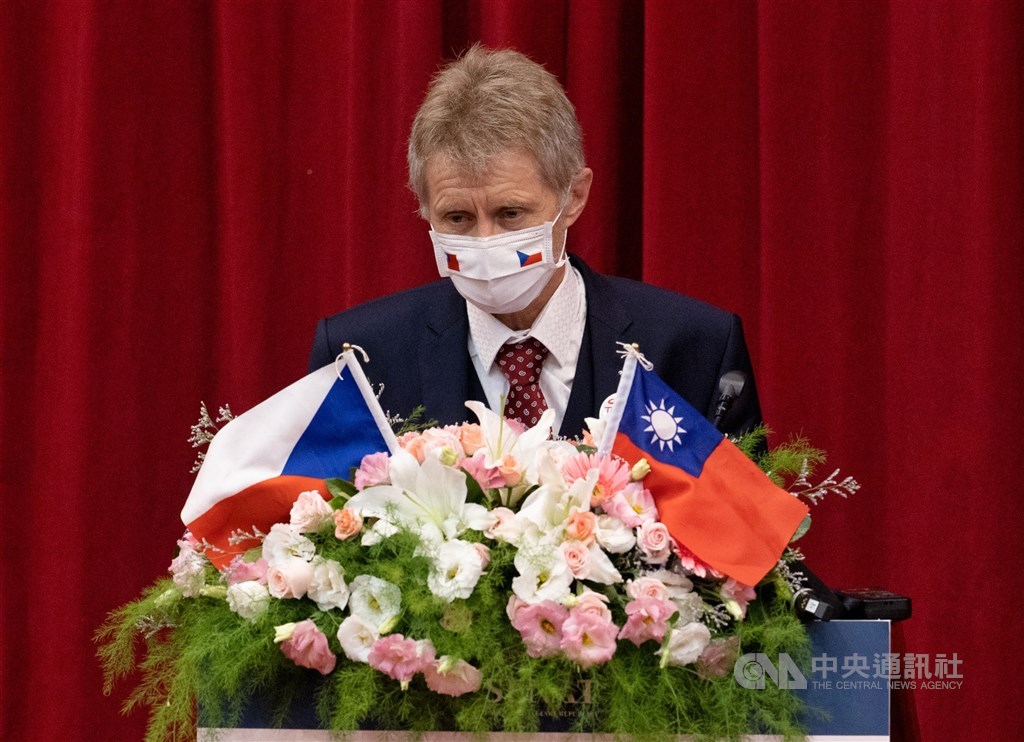 捷克參議院議長維特齊31日前往政治大學,發表「自由、民主與台捷經濟合作」專題演講。中央社記者謝佳璋攝 109年8月31日