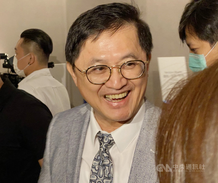 代工廠和碩董事長童子賢4日出席「剛柔並濟大未來」論壇受訪談到紅色供應鏈崛起,他認為產業趨勢大過顏色選擇,廠商須慎重選擇對台灣產業最有競爭力的安排。中央社記者吳家豪攝 109年9月4日