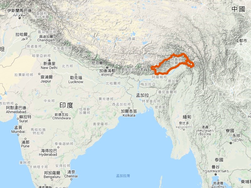 中國與印度有領土爭議的阿魯納查省(紅框處)興建村莊引起印度憂慮,印度準備在年底前重新部署一萬名士兵專注邊境中國威脅。(圖取自Google地圖google.com.tw/maps)