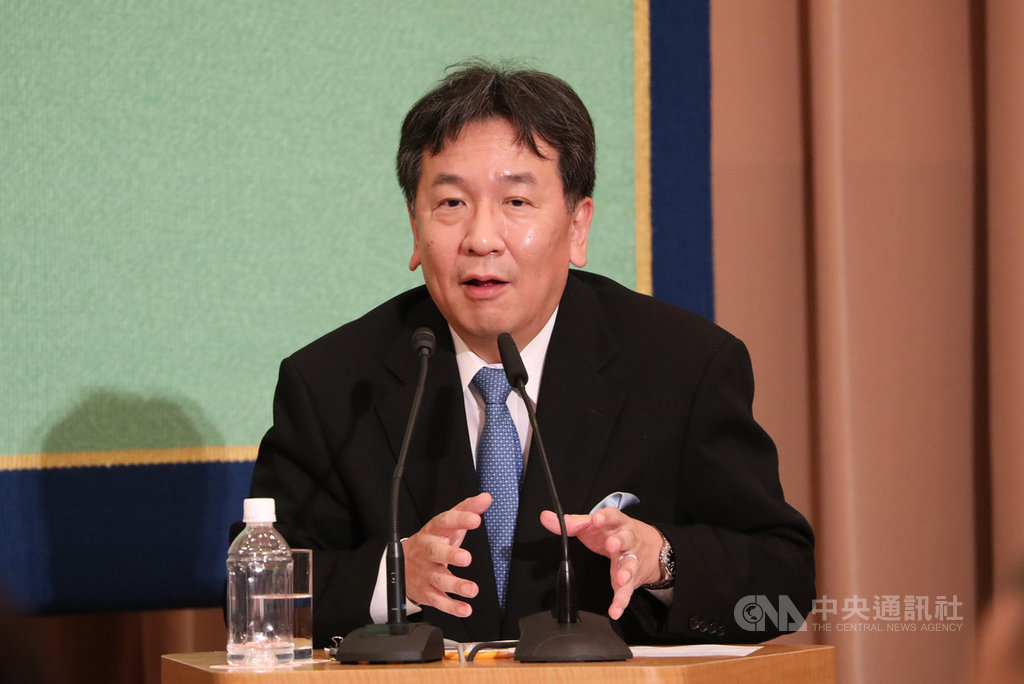 日本兩大在野黨立憲民主黨與國民民主黨將合組新政黨,10日舉行黨魁選舉投開票。參選者有2人,目前以立憲民主黨黨魁枝野幸男占優勢。中央社記者楊明珠東京攝 109年9月9日