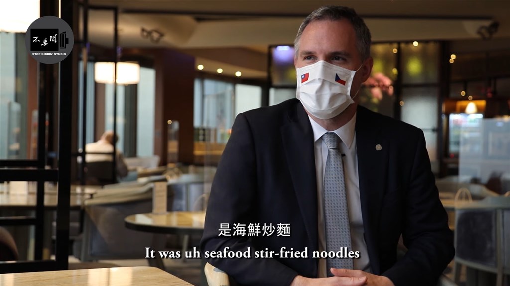 捷克首都布拉格市長賀瑞普(圖)隨捷克參議院議長維特齊訪台期間,接受節目專訪表示,2005年來台交換時,最愛台北101,最懷念海鮮炒麵。(圖取自Stopkiddinstudio YouTube網頁youtube.com)