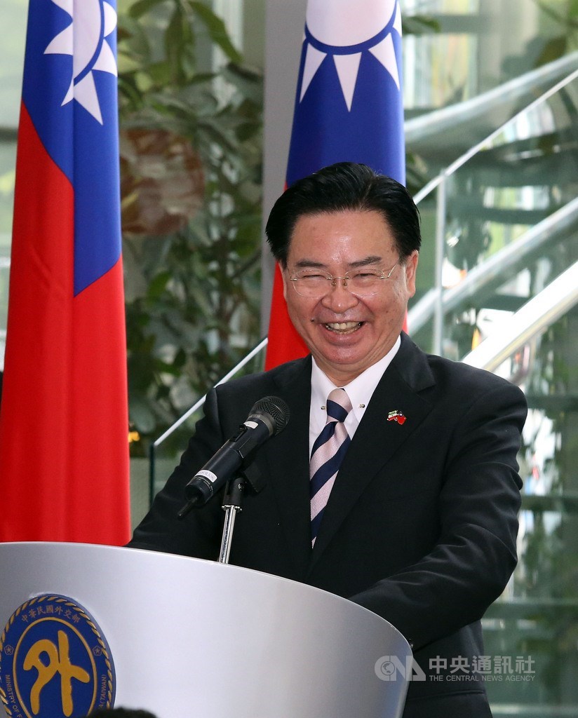 索馬利蘭共和國駐台灣代表處9日上午在外交及國際事務學院舉行揭牌儀式,外交部長吳釗燮(圖)出席致詞。中央社記者郭日曉攝 109年9月9日