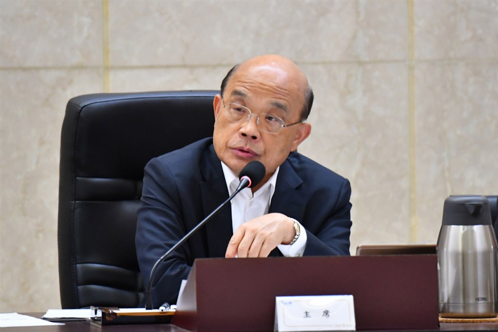 行政院長蘇貞昌10日在院會下達多項指示,杜絕偽標MIT口罩混入實名制。(中央社檔案照片)