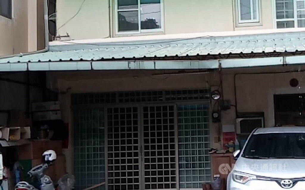 來自台中市的賴姓、盧姓男子2個家庭共6人,前往南投縣仁愛鄉武界栗栖溪河床露營,13日清晨因溪水暴漲沖走4人,鄰居得知後相當訝異,也難過不捨。中央社記者蘇木春攝 109年9月13日