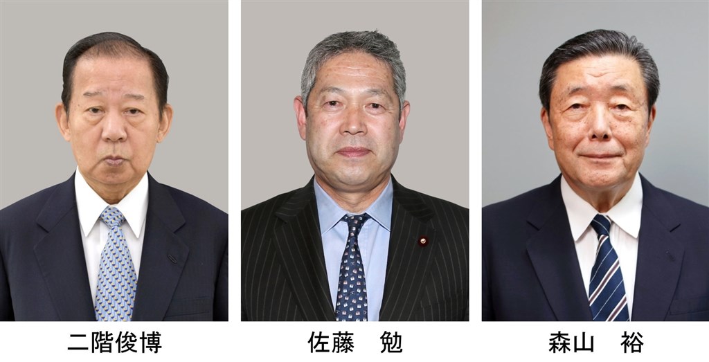 日本執政黨自民黨14日選出新黨魁菅義偉,15日決定黨內幹部人事。幹事長二階俊博(左)留任、總務會長為佐藤勉(中),國會對策委員長森山裕(右)也留任。(共同社)