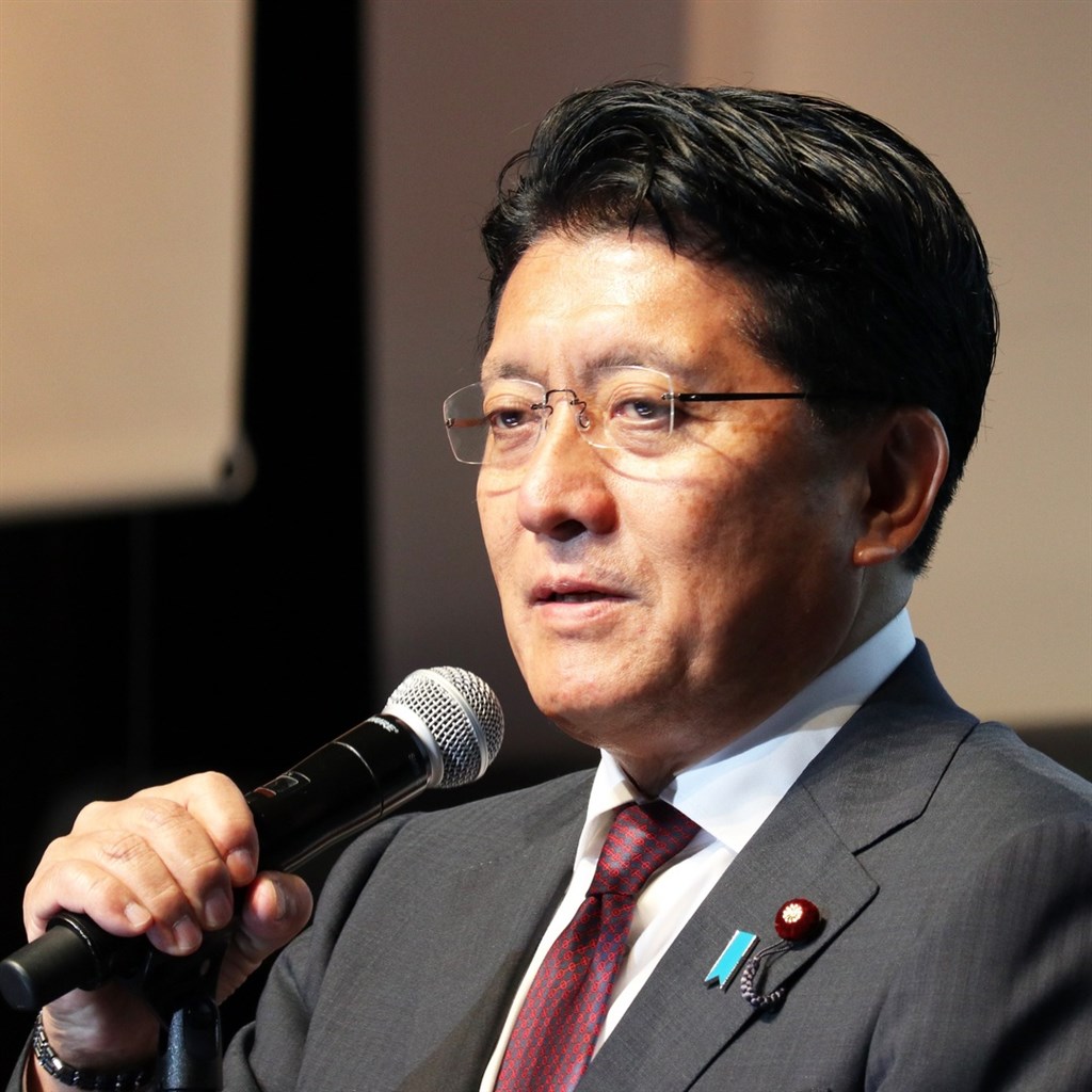 日本准首相菅義偉任用62歲的前科學技術大臣平井卓也(圖)擔任數位大臣。平井曾兼任IT大臣,熟稔IT與網路領域,在自民黨內也擔任數位化相關工作。(圖取自維基共享資源;作者Nkmemo,CC BY-SA 4.0)