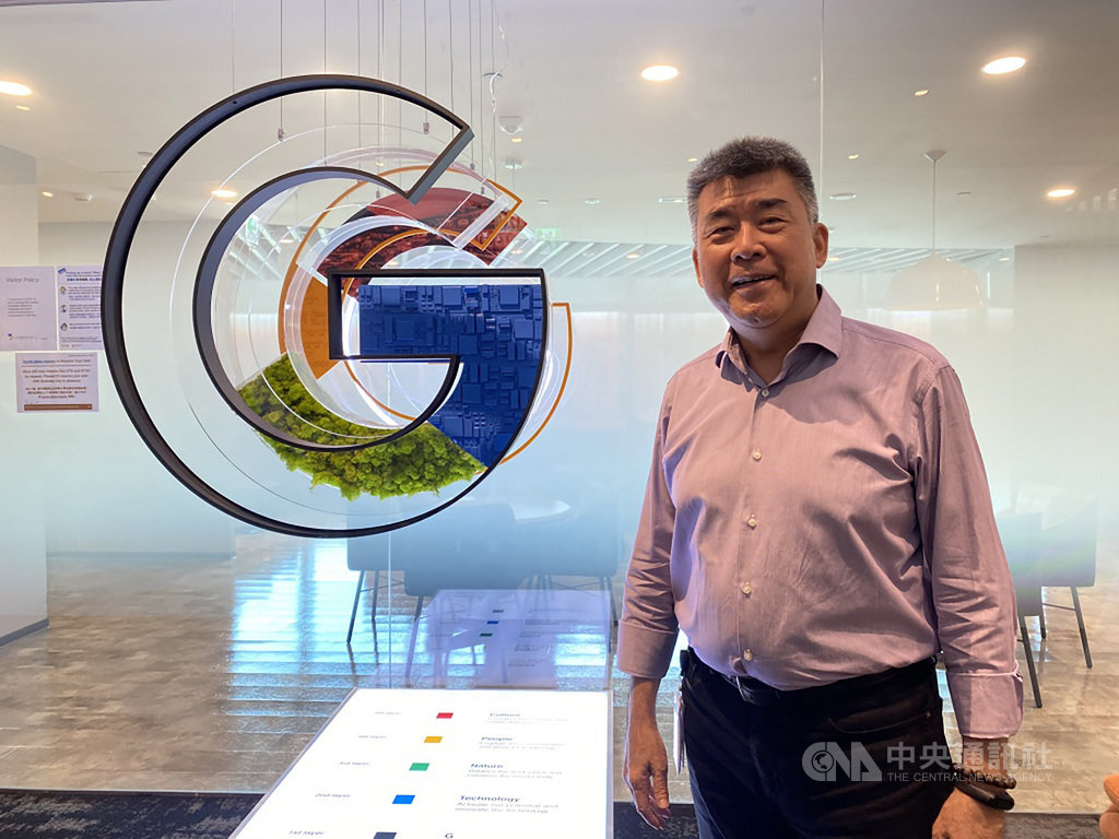 Google Cloud台灣總經理邵光華23日受訪指出,Google Cloud承諾會對全球客戶及員工投資,預計未來數年全球銷售團隊人數將成長至目前的3倍,台灣團隊也遵循這個方向。中央社記者吳家豪攝 109年9月23日