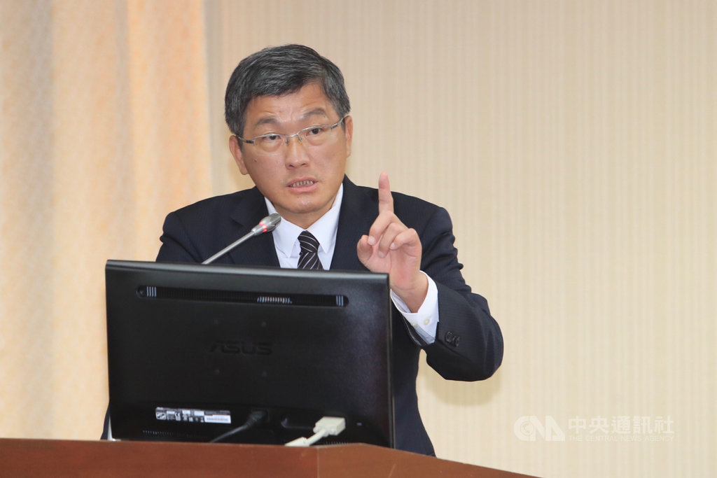 客委會主委楊長鎮28日表示,客庄旅遊券的使用金額已達新台幣8000多萬元,預計在10月份會再因連假而提高,有計畫客庄旅遊券的使用率能達到將近百分之百。中央社記者吳家昇攝 109年9月28日