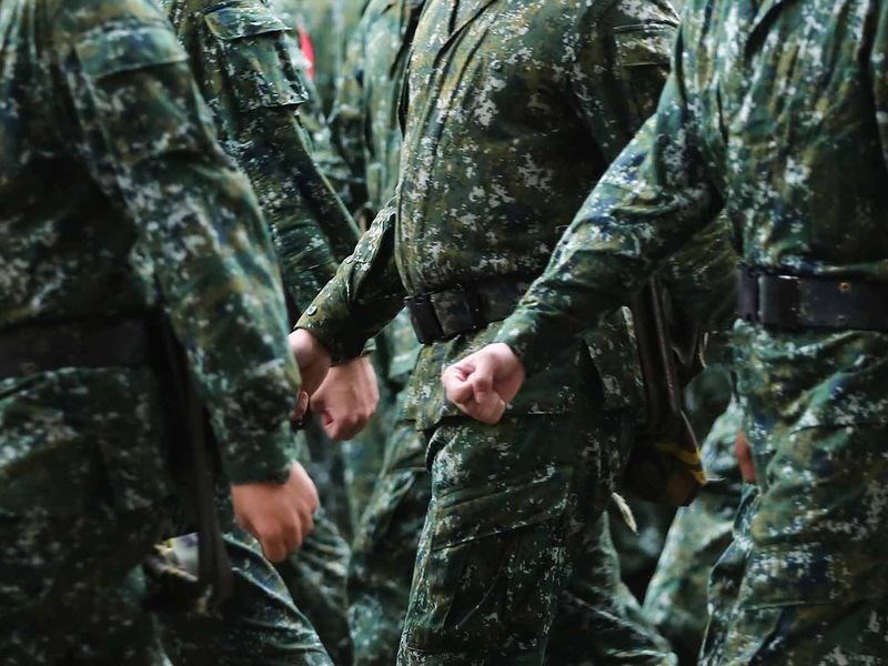 軍方人士29日晚間表示,根據初步方案,後備教育召集明年擬更改為1年1訓,一次14天,但全案仍規劃中,尚未定案。(示意圖/中央社檔案照片)