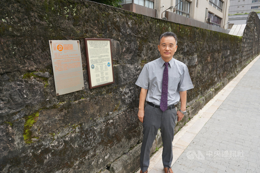 韓國反抗殖民運動家趙明河於西元1928年間,在台灣企圖刺殺日本大將,後在台北刑務所被處以絞刑。研究趙明河相關歷史多年的學者金尚浩(圖)10日表示,不管是韓國人或台灣人,都要了解國家重要性及民主自由的可貴,歷史不能遺忘,民主自由制度像空氣,沒有明確形體但卻非常重要。中央社記者劉建邦攝 109年10月10日