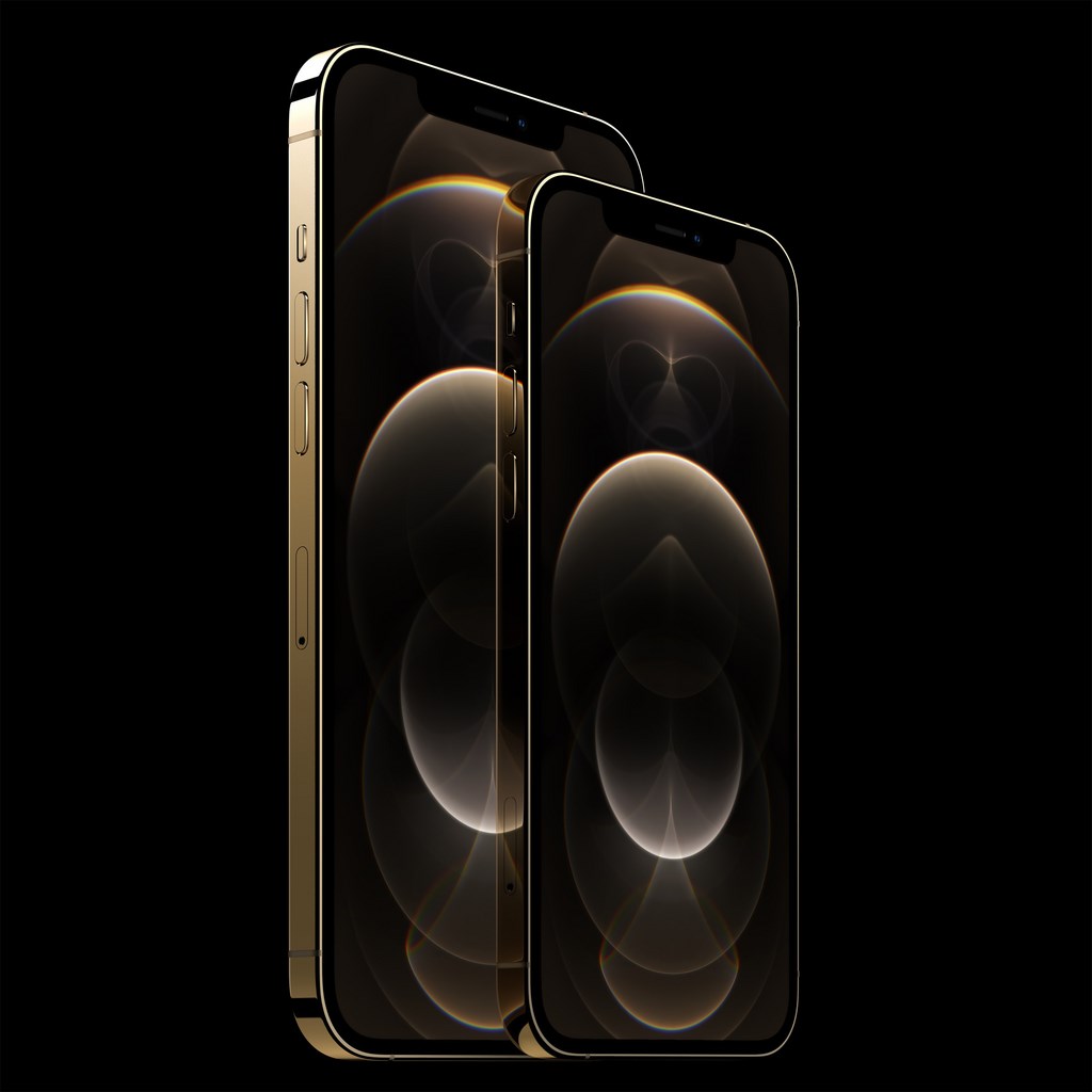 蘋果公司14日發表5G版iPhone 12系列手機,其中iPhone 12 Pro Max(左)採用iPhone歷來最大6.7吋超Retina XDR顯示器,最高解析度近350萬像素。(蘋果提供)中央社記者吳家豪傳真 109年10月14日