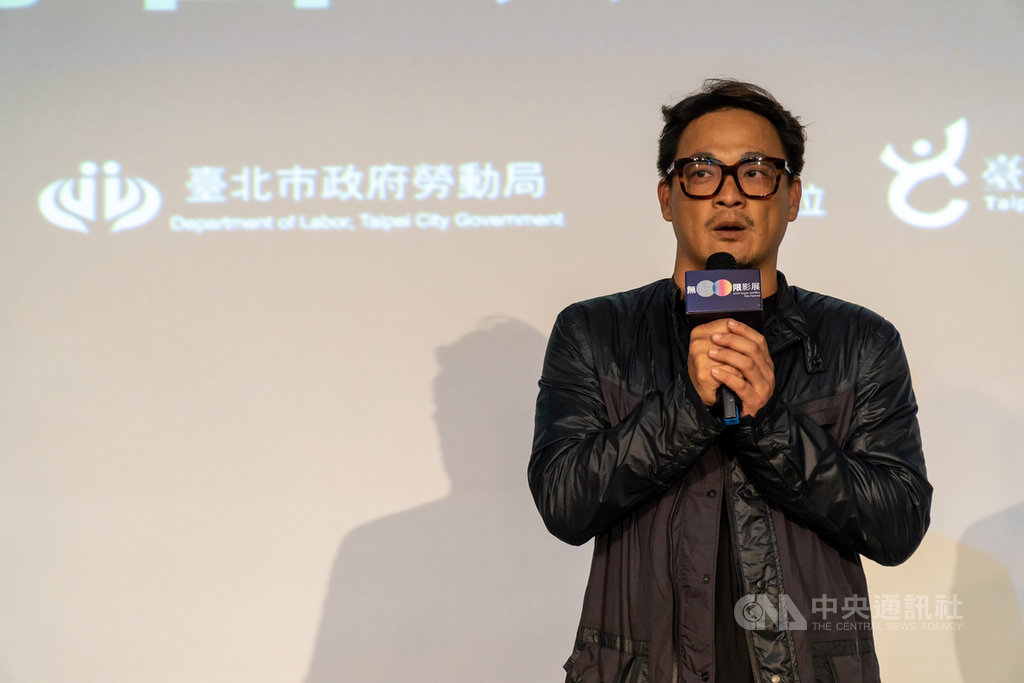 聽障演員東明相17日在台北出席「2020無限影展」開幕首映活動,他說,盼能藉影展讓大眾看見身心障礙者的真實生活,「我們需要同理而非同情,才會擁有健康的人生、更多無限」。(公視提供)中央社記者葉冠吟傳真 109年10月17日