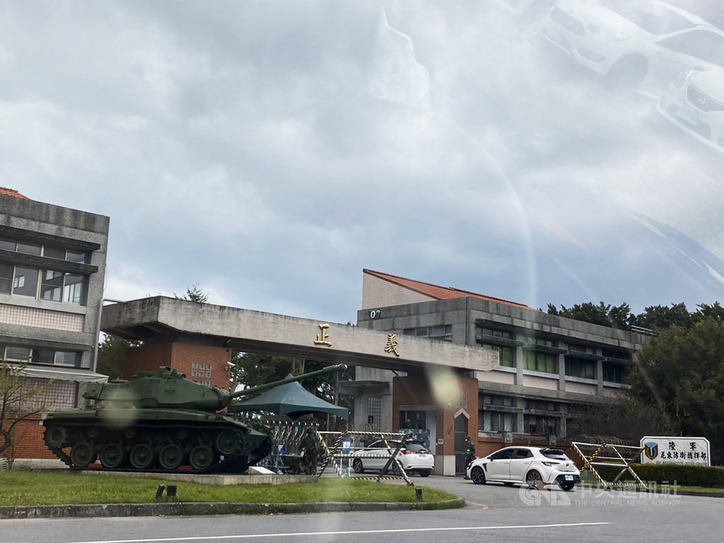 陸軍花東防衛指揮部一名謝姓中校營長,酒駕上路拒測遭開罰,事後坦承犯行,軍方依「國軍各級部隊軍紀安全評核」將謝姓營長記2大過、調離主管職,目前為幕僚職。中央社記者李先鳳攝 109年10月28日
