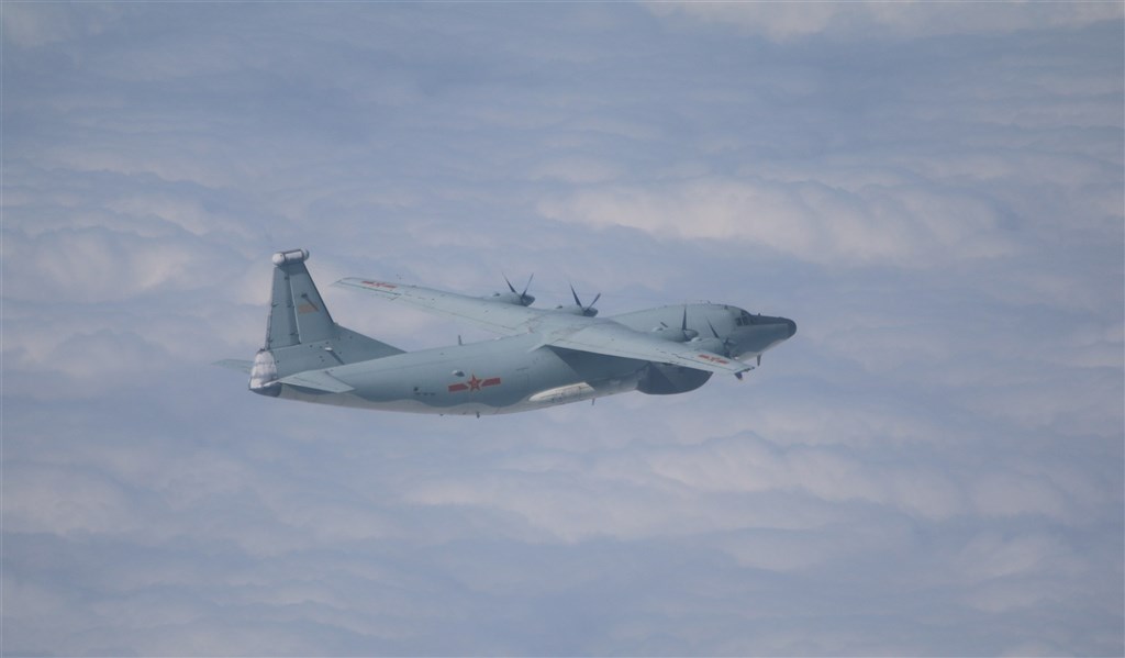 空軍30日發布共機動態,運8電偵機、運8遠干機(圖)、運8技術偵察機等3架共機侵犯台灣西南防空識別區,是9月16日以來,共軍第29度擾台。(圖取自國防部網頁mnd.gov.tw)