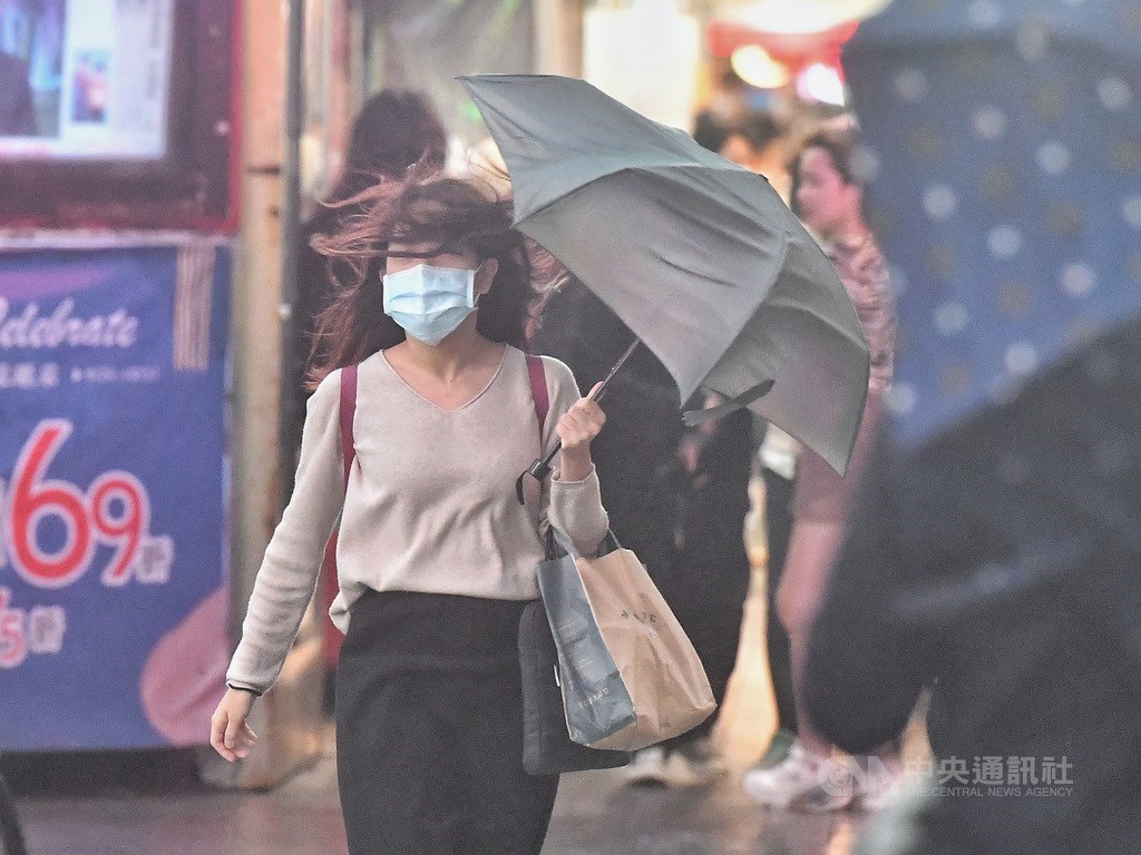 閃電颱風來襲花東屏東留意大雨或豪雨 生活 中央社cna