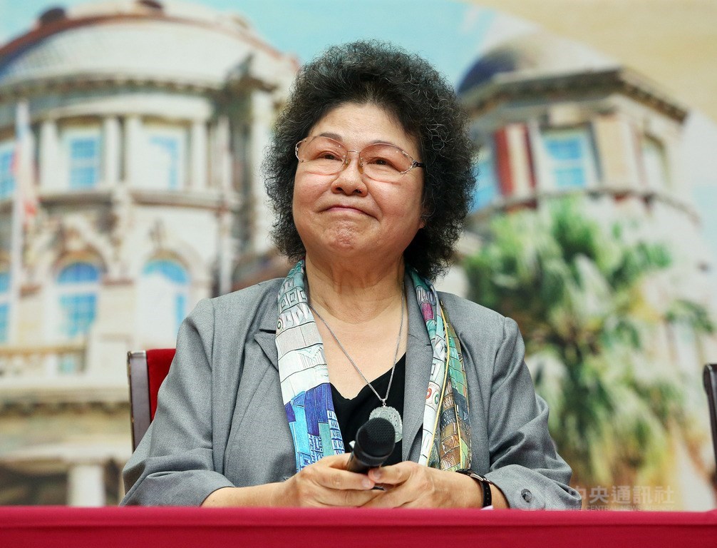 促轉會11日舉行政治檔案徵集發表會,中研院研究員蘇慶軒指出,情治單位當年有意吸收現任監察院長陳菊(圖)。(中央社檔案照片)