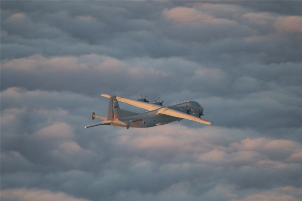 空軍11日發布共機動態,1架運8反潛機(圖)、1架運8技術偵察機下午侵犯台灣西南防空識別區(ADIZ)。(圖取自國防部網頁mnd.gov.tw)