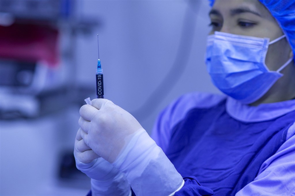 美國莫德納生物技術公司16日宣布2019冠狀病毒疾病疫苗防護力達94.5%。(示意圖/圖取自Pixabay圖庫)