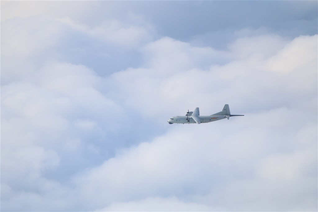 空軍16日發布共機動態,共軍1架運8反潛機、1架運8遠干機侵犯台灣西南防空識別區(ADIZ)。圖為運8反潛機同型機。(圖取自國防部網頁mnd.gov.tw)